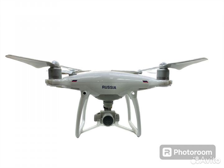 Квадрокоптер DJI Phantom 4