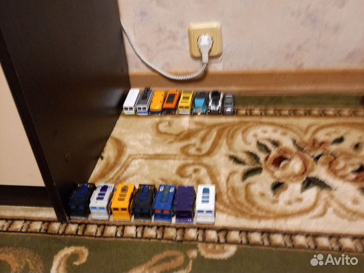 Машинки Hot Wheels