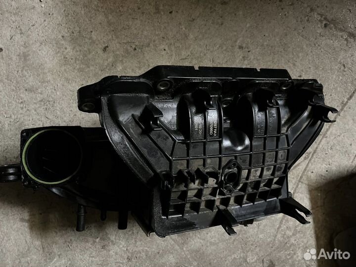 03C129711AK Впускной коллектор VAG