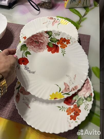 Набор обеденных тарелок 