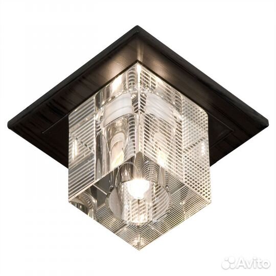 Светильник встраиваемый металлический и стеклянный