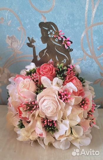 Девушка в цветах