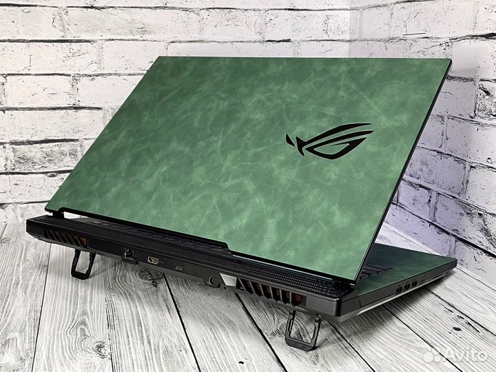 Игровой ноутбук Asus ROG Strix 17.3
