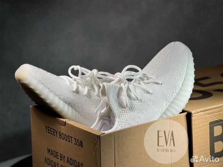 Кроссовки Adidas Yееzy Boost 350 V2 Triple White