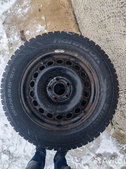 Hankook Winter I'Pike 195/65 R15