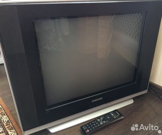 Авито телевизоры б у москва купить. ЖК телевизор Шарп 20сн. Телевизор Шарп с плоским экраном модель 90. Телевизор Шарп с плоским экраном. Шарп телевизор старый плоский экран.