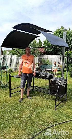Мангал с крышей