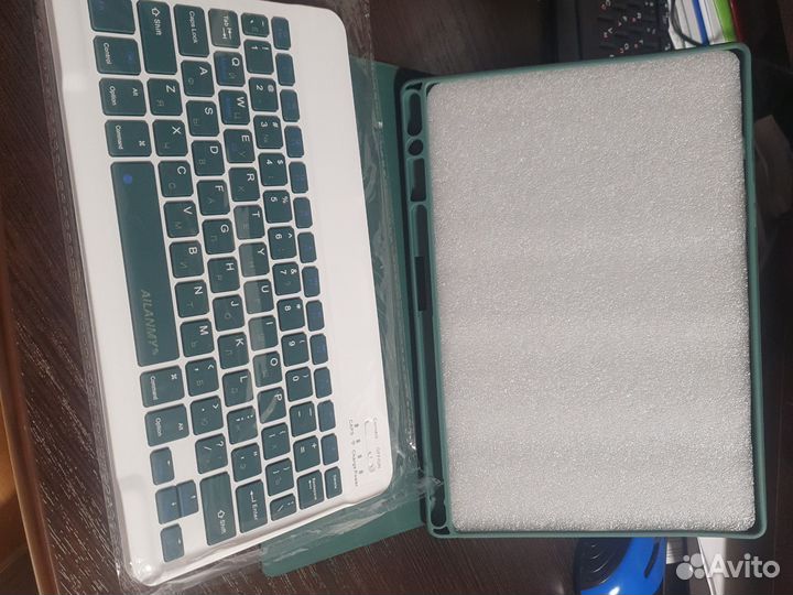 Чехол клавиатура Samsung Galaxy Tab A8 10.5 2021