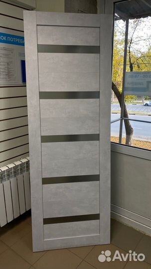 Межкомнатные двери в бетоне