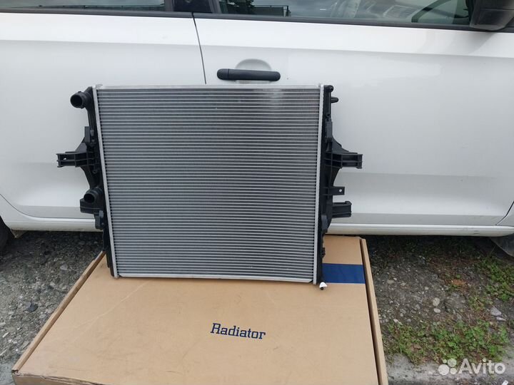 Радиатор на Ивеко Daily 2013 года