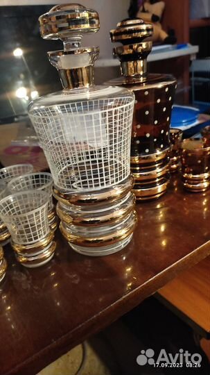 Графины с рюмками