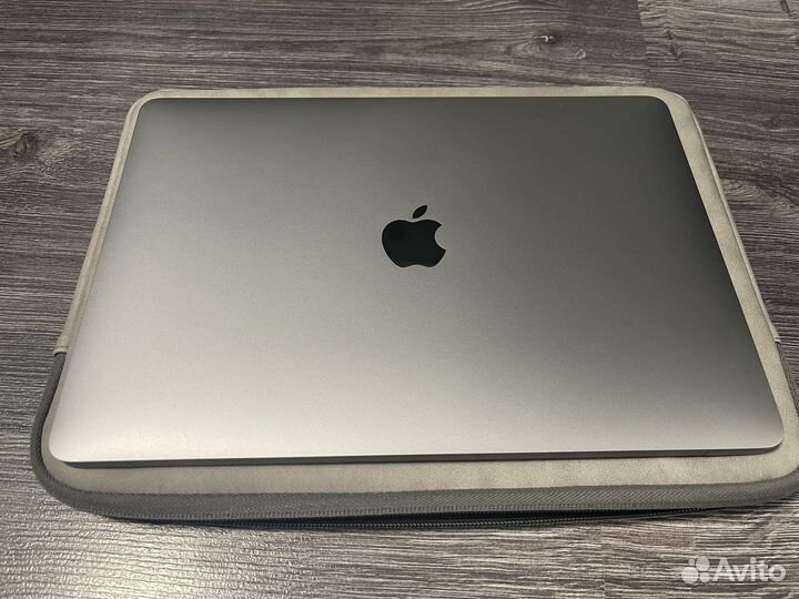 Apple MacBook air 13 2020 m1