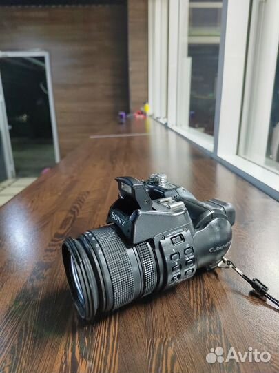 Sony CyberShot DSC-F828