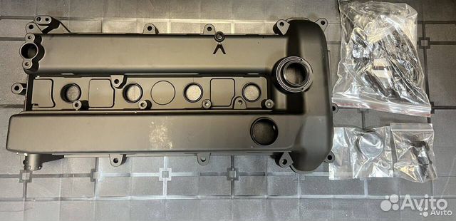 Клапанная крышка Форд Мондео 2.3