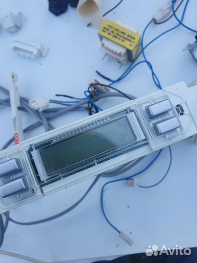 Полки и запчасти для холодильника