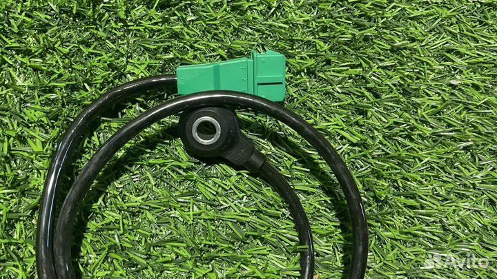 Датчик детонации Audi A6 4A2 VW Golf 154 оригинал