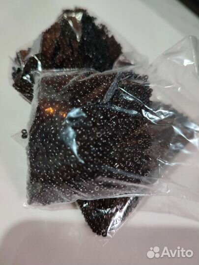 Бисер черный