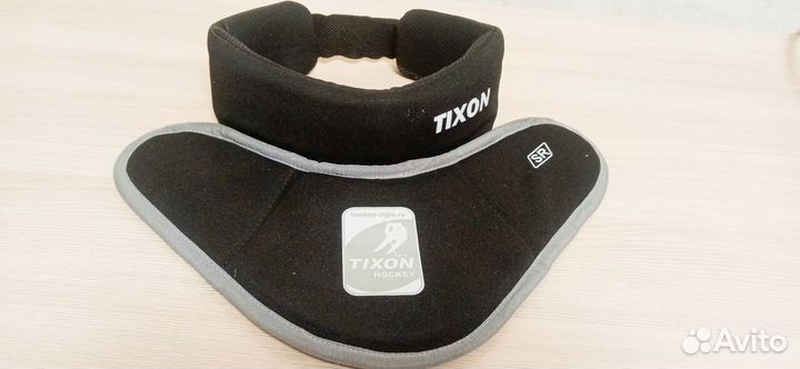 Хоккейный шлем и защита шеи