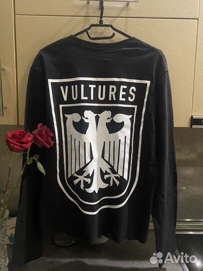 Лонгслив vultures kanye west