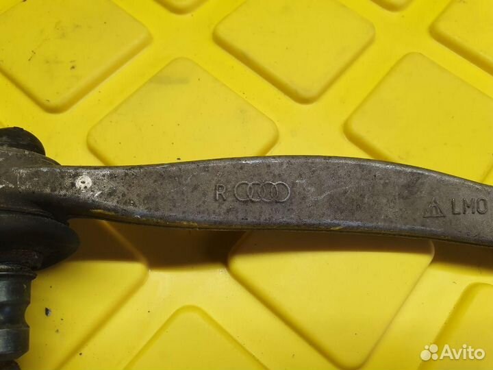 Рычаг передний правый верхний Audi A8 D3/4E рест