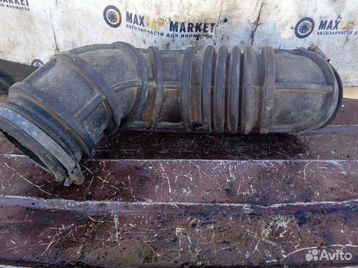 Патрубок воздушного фильтра Ford Transit 2000 б/у