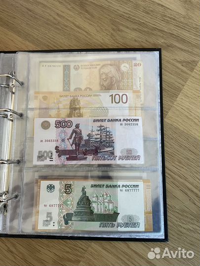 Продам альбом с купюрами разных стран