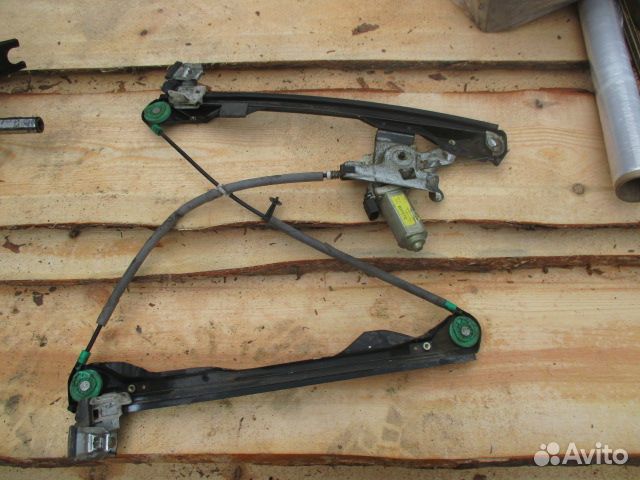 Стеклоподъемник передний правый Focus I