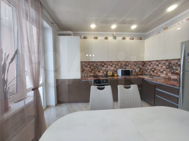 3-к. квартира, 79,8 м², 18/20 эт.