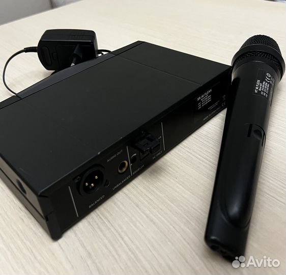 Радисистема akg sr40 ht40