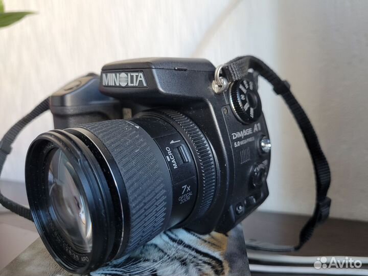 Цифровой фотоаппарат Minolta A1