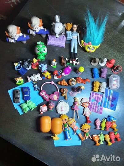 Игрушки из киндера,стиратели из пятерочки,мстители