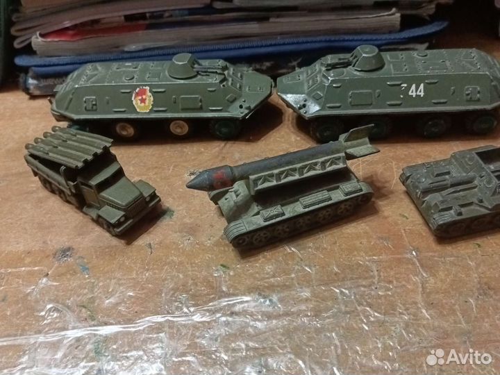 Модели бронетехники игрушки СССР