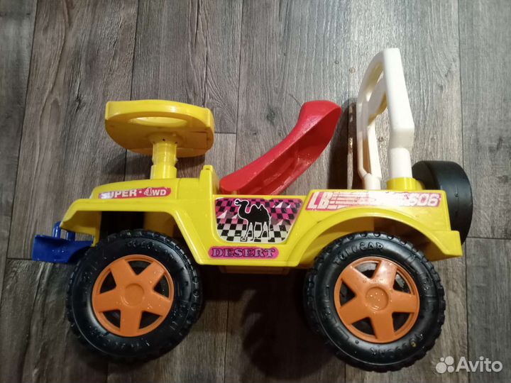 Машинка-каталка