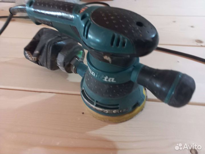 Эксцентриковая шлифмашина makita