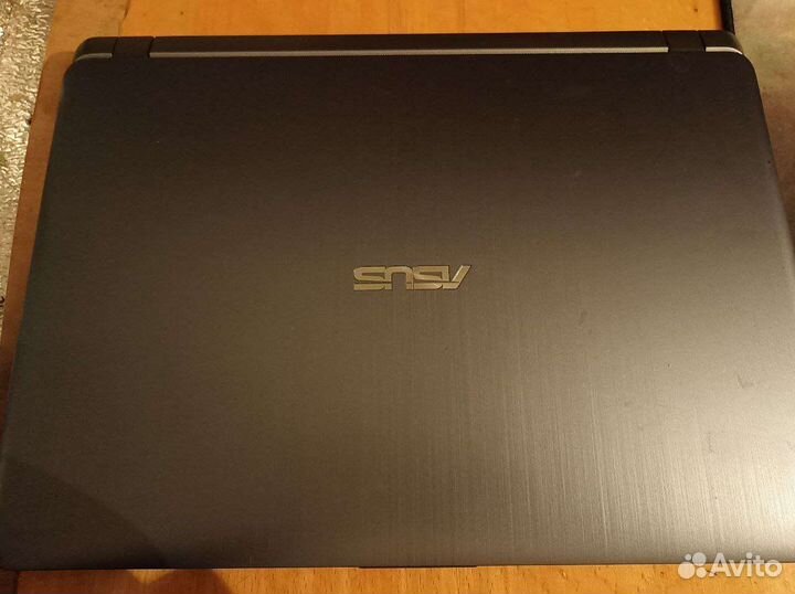 Asus Vivobook i3 7020u a507ua ej1226