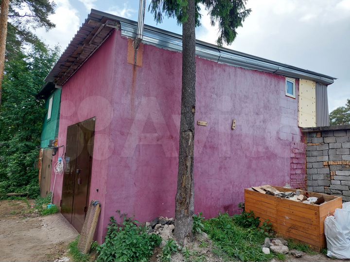Гараж, > 30 м²