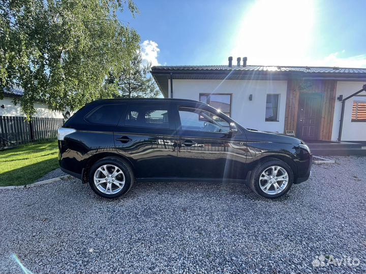 Mitsubishi Outlander 2.4 CVT, 2014, 162 000 км
