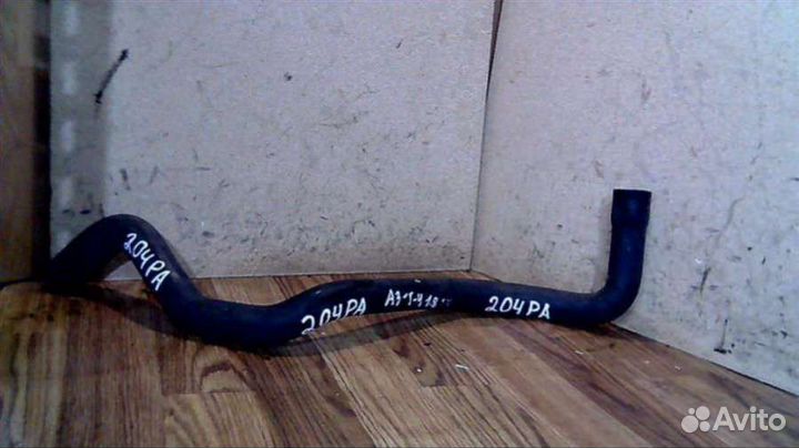 Патрубок радиатора Volkswagen Golf - 4 поколение