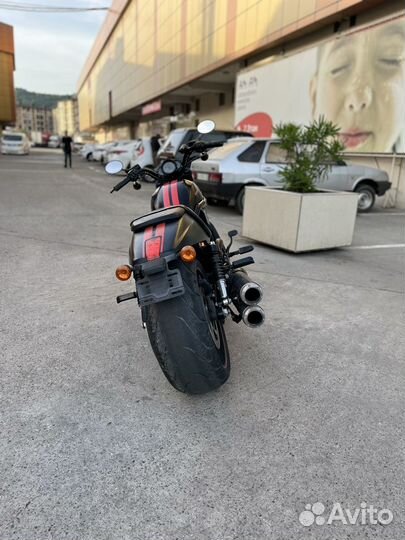 Harley-Davidson v-rod