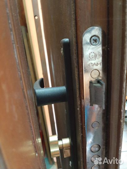 Дверь металлическая входная