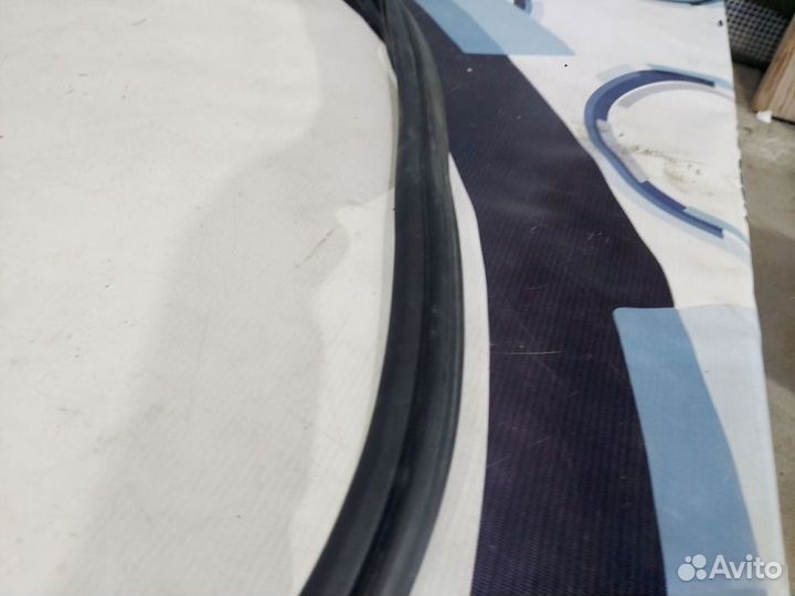 Уплотнитель двери багажника Skoda Superb 3V3 1.4