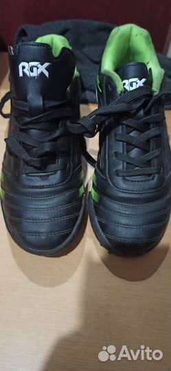 Бутсы футбольные сороконожки