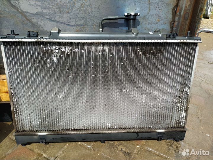 Радиатор охлаждения двигателя Mazda 6 gg