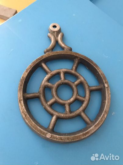 Столовые приборы