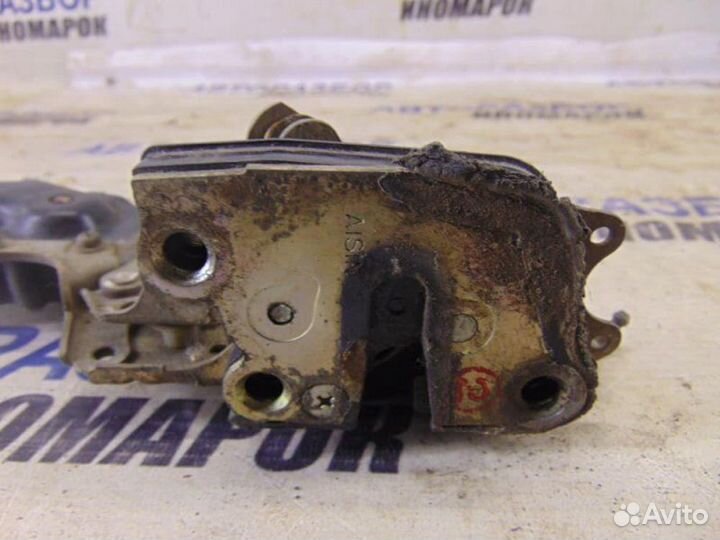 Замок двери задний Toyota Corsa 4 L40 1990-1994