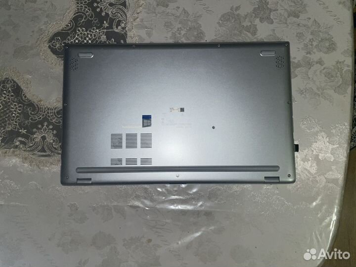 Asus vivobook 17
