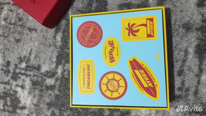 Наклейки