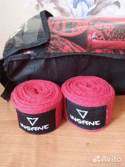 Боксерские перчатки 10 oz