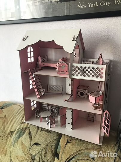 Домик кукольный
