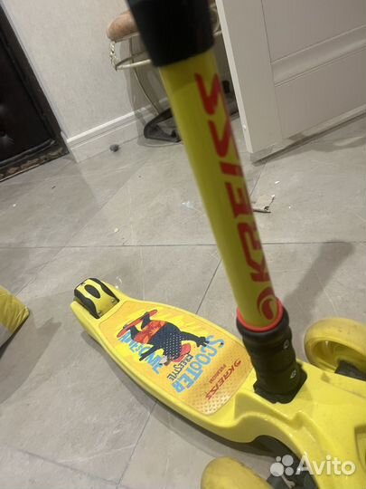 Детский трехколесный самокат kreiss